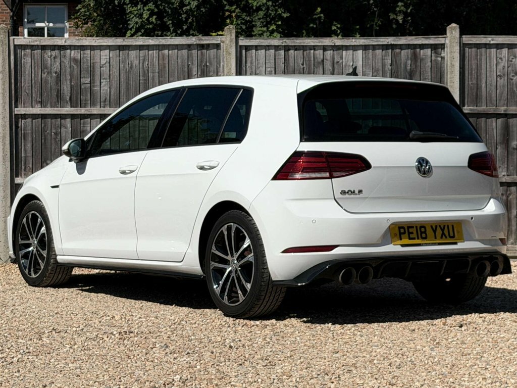 Volkswagen Golf 1.5L R-line White #4