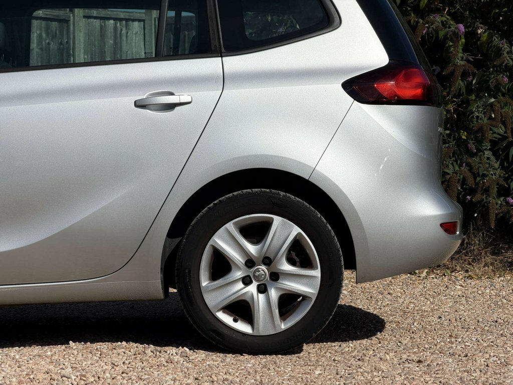 Vauxhall Zafira Tourer Tourer 2.0 Sri Cdti Ss 168 Bhp Silver #20