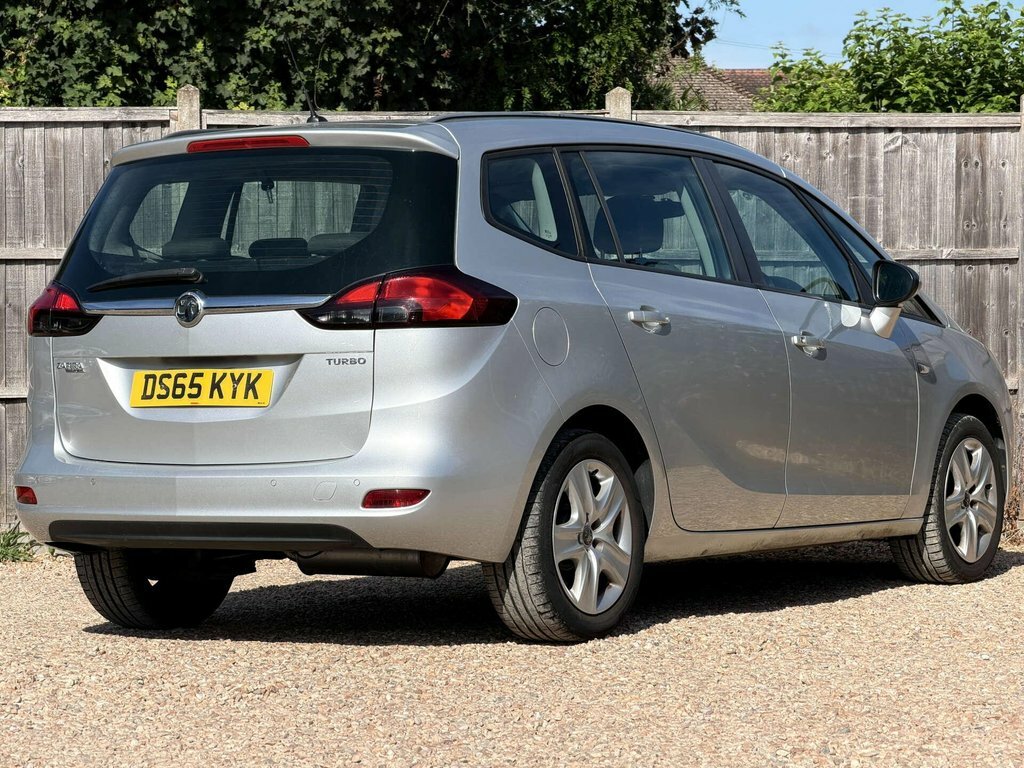 Vauxhall Zafira Tourer 1.4L Exclusiv Silver #3