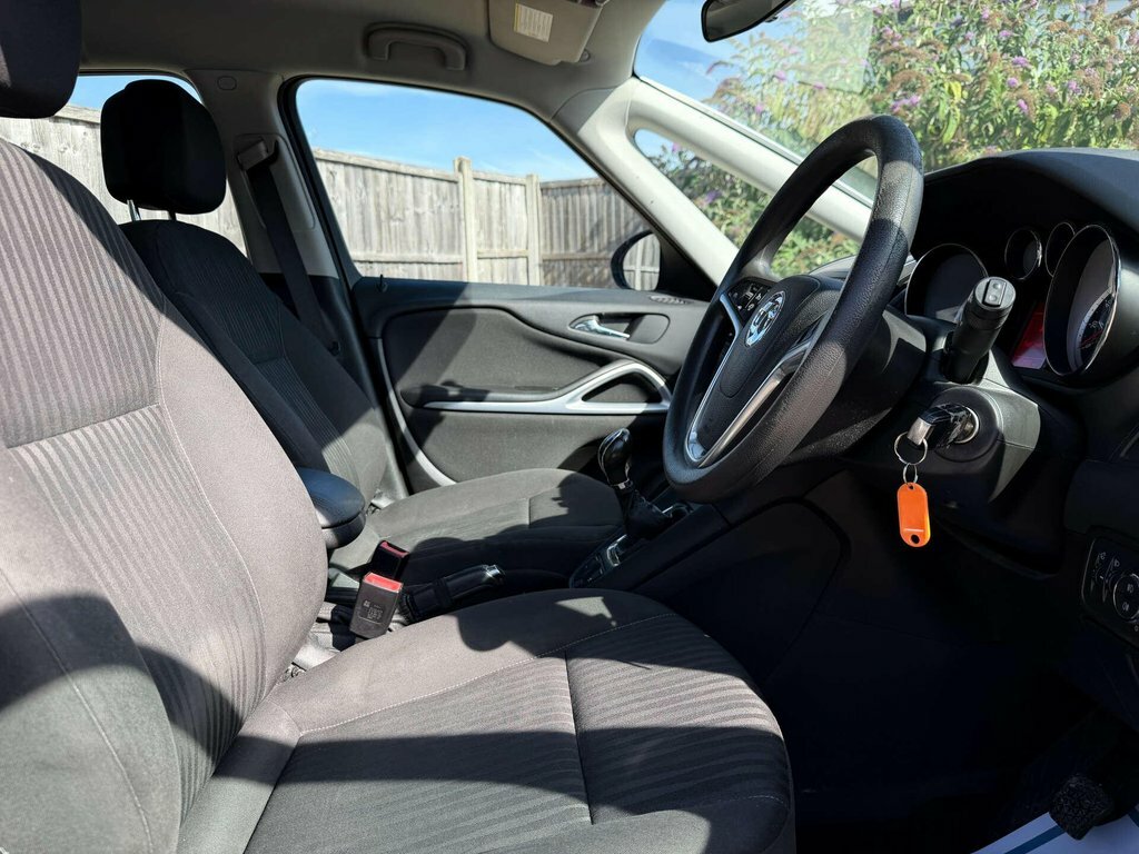 Vauxhall Zafira Tourer Tourer 2.0 Sri Cdti Ss 168 Bhp Silver #28