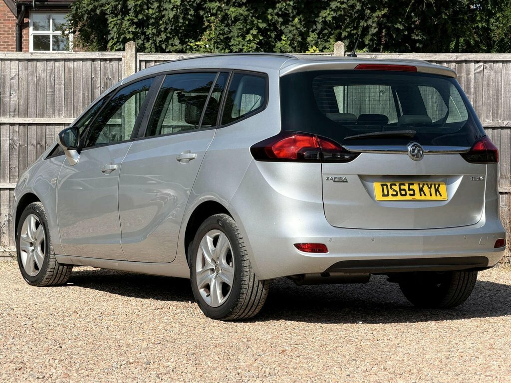 Vauxhall Zafira Tourer 1.4L Exclusiv Silver #4