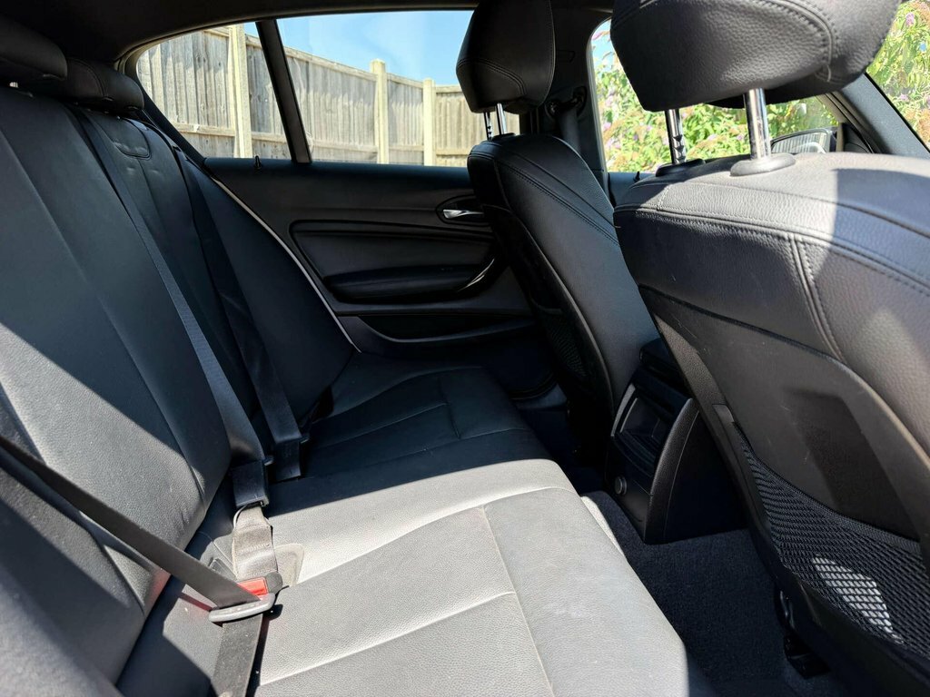 BMW 1 Series 118I M Sport Shadow Edition 5-Door White #35