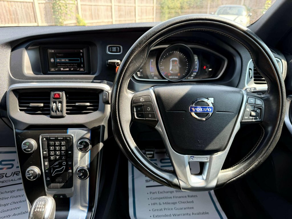 Volvo V40 2L R-design Black #6