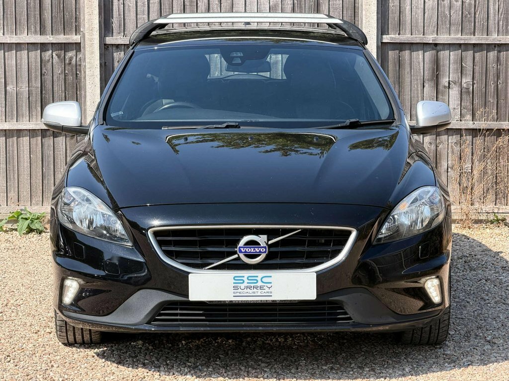 Volvo V40 2.0 D2 R-design Ulez Free 1 Lady Owner Fsh 0 Tax Red #10