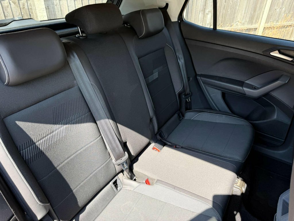 Volkswagen T-Cross 1.0 Tsi 110 Se Estate White #9