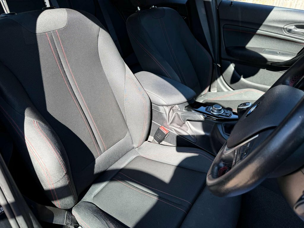 BMW 1 Series 118I M Sport Euro 6 5-Door Blue #30