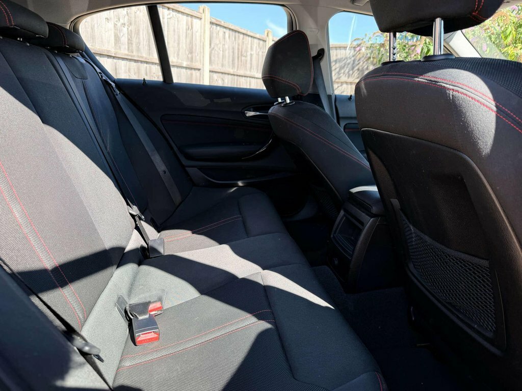 BMW 1 Series 118I M Sport Euro 6 5-Door Blue #35
