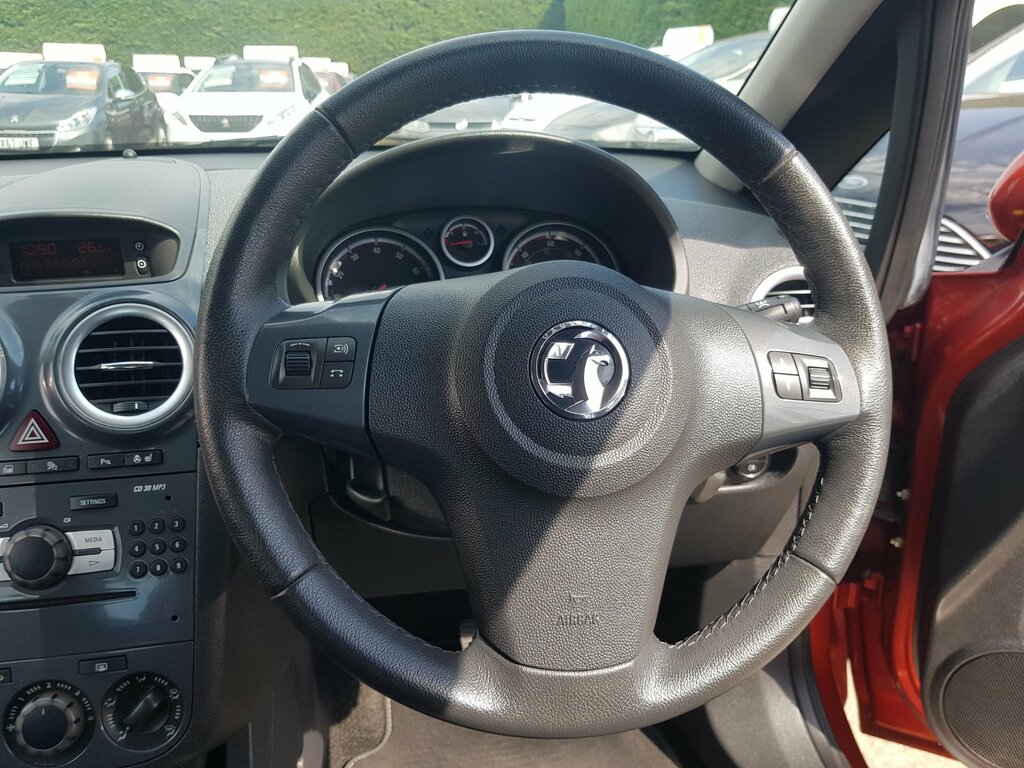 Vauxhall Corsa 1.4 Sri 98 Bhp Pan Roof Vxr Styling White #16