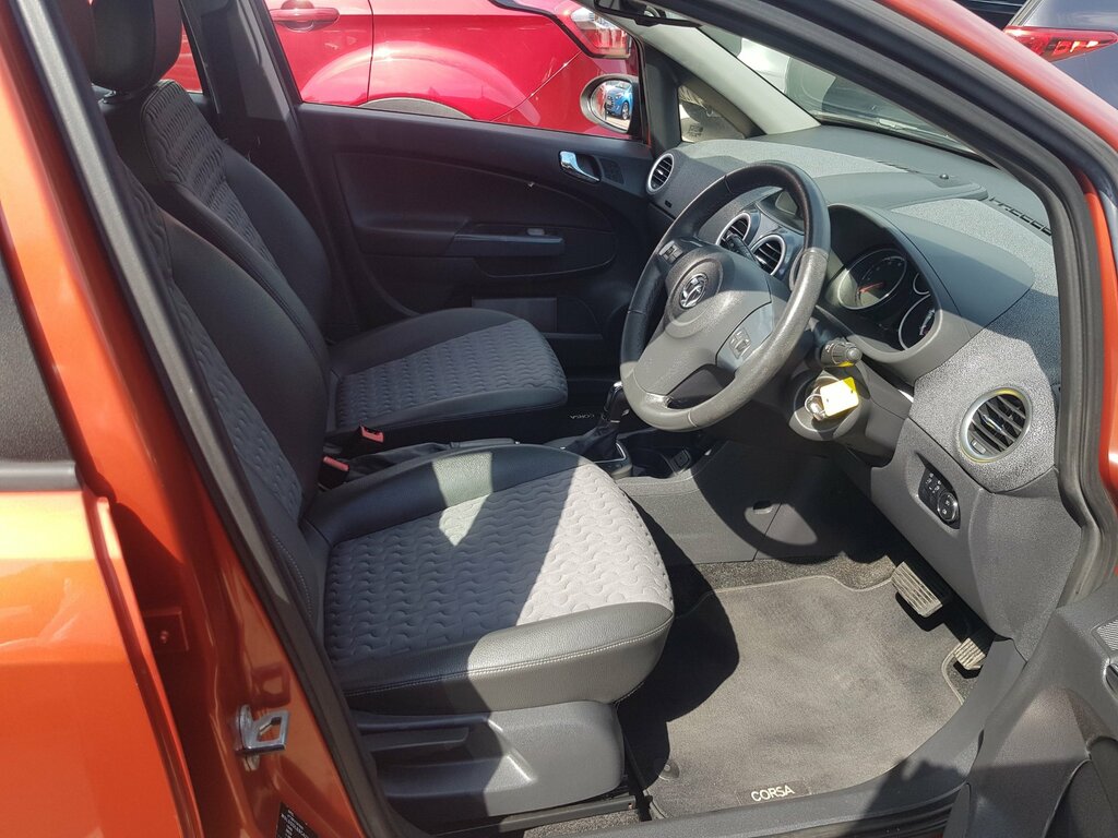 Vauxhall Corsa 1.4 Sri 98 Bhp Pan Roof Vxr Styling White #11
