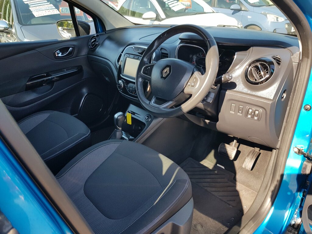 Renault Captur 0.9 Tce Energy Signature Nav Suv Red #9