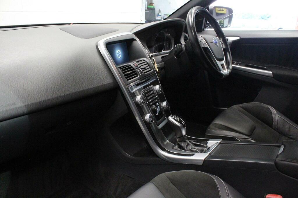 Volvo XC60 2.4 D5 R-design Nav Geartronic Awd Euro 5 Black #3