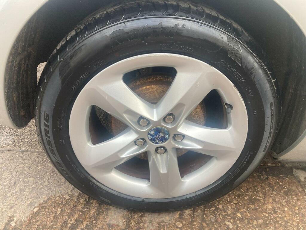 Ford Focus 2010 Ford Focusnbsp1.8 Zetec S 2 Keys Grey #14