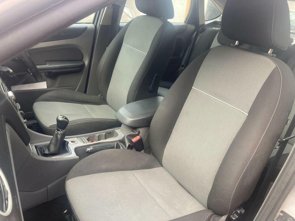 Ford Focus 2010 Ford Focusnbsp1.8 Zetec S 2 Keys Grey #19