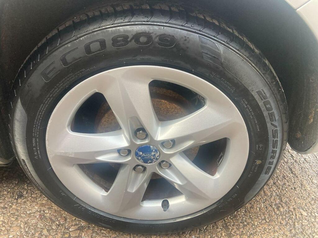 Ford Focus 2010 Ford Focusnbsp1.8 Zetec S 2 Keys Grey #11