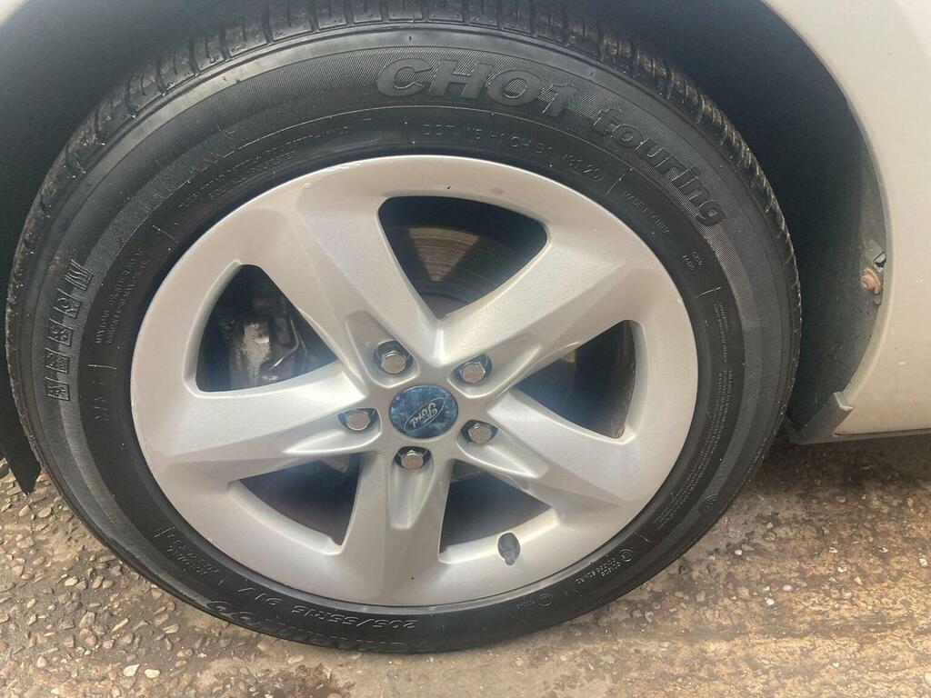 Ford Focus 2010 Ford Focusnbsp1.8 Zetec S 2 Keys Grey #12