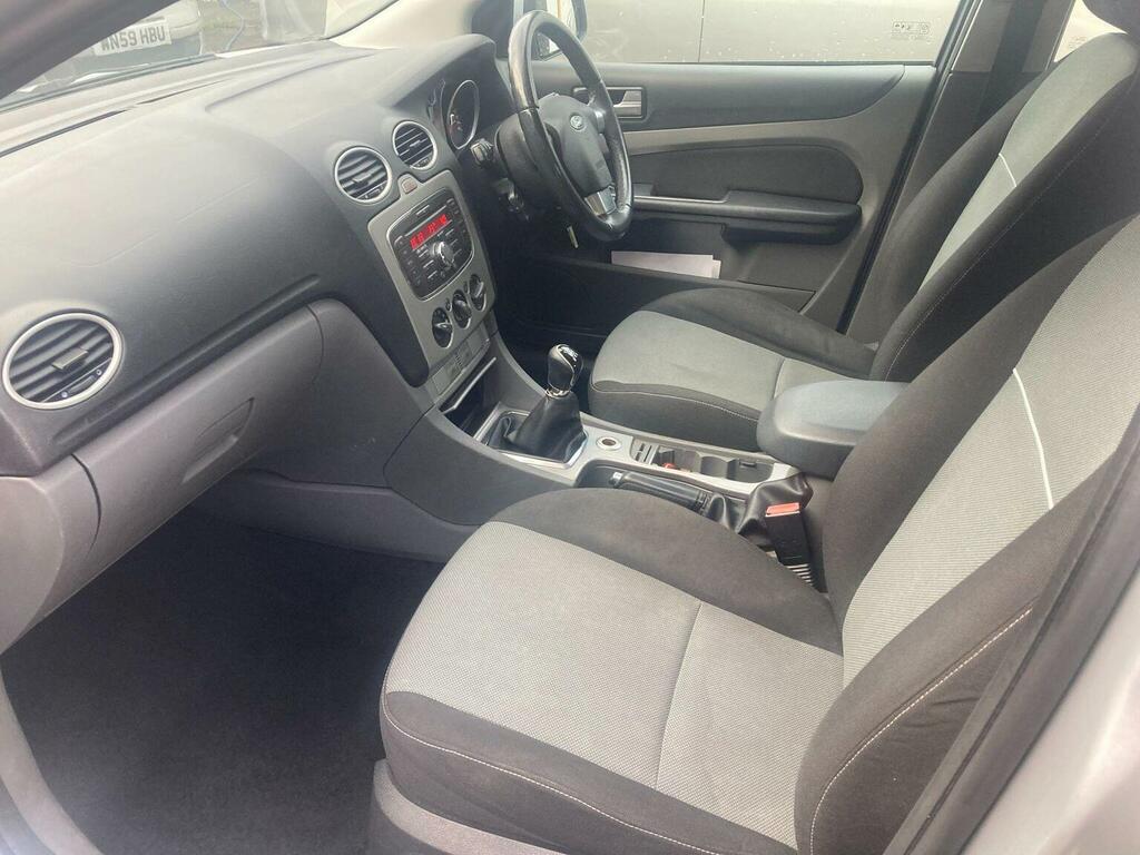 Ford Focus 2010 Ford Focusnbsp1.8 Zetec S 2 Keys Grey #20