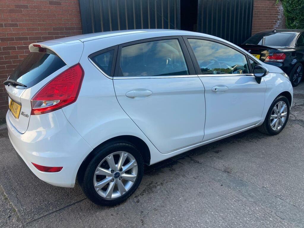 Ford Fiesta 1.25 Zetec White #6