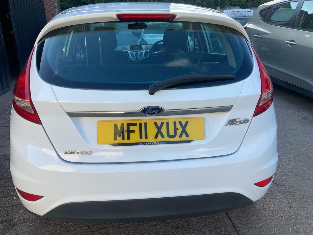 Ford Fiesta 1.25 Zetec White #5