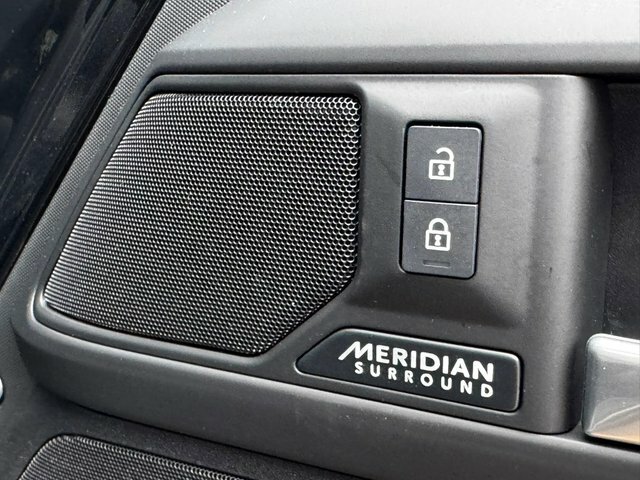 Land Rover Defender 110 3.0 D250 X-dynamic Se 110 Estate Blue #25