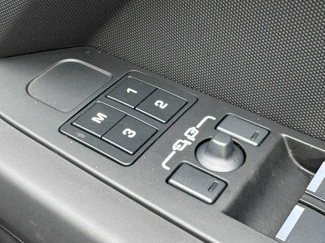 Land Rover Defender 110 3.0 D250 X-dynamic Se 110 Estate Blue #48