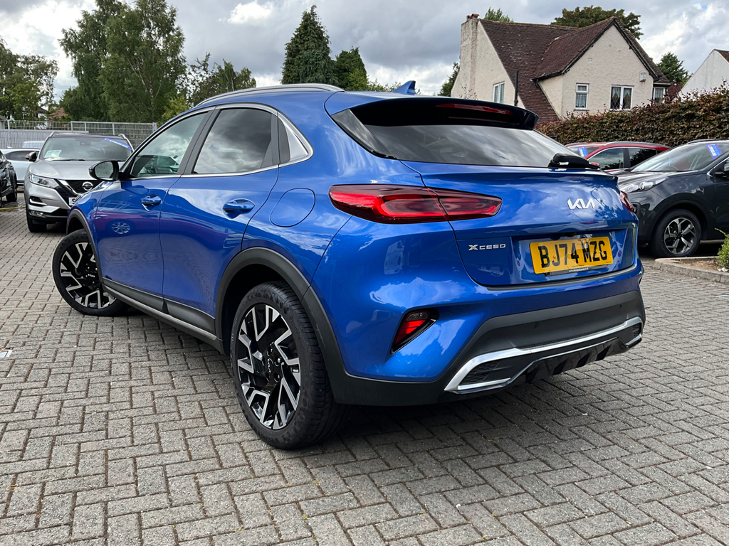 Kia Xceed 1.5 T Gdi 3 Suv #2