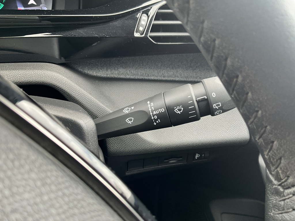 Peugeot 308 1.2 Puretech Active Premium Eat8 Black #22
