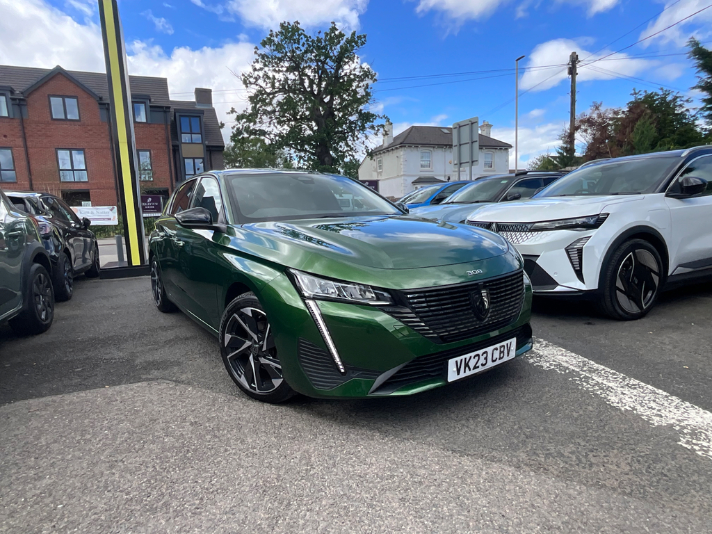 Peugeot 308 1.2 Puretech Allure Premium Hatchback E