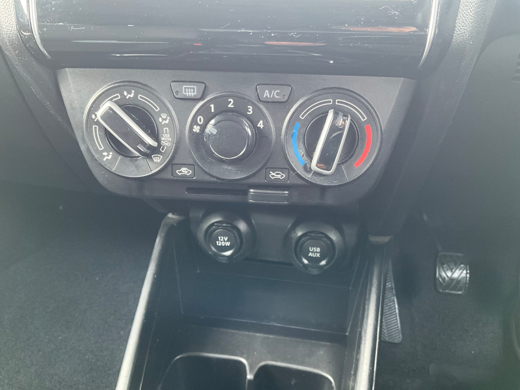 Suzuki Swift 1.2 Dualjet 83 12V Hybrid Sz5 Red #12