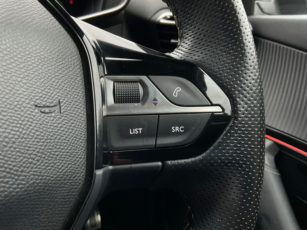 Peugeot 2008 1.2 Puretech 130 Gt Eat8 White #9