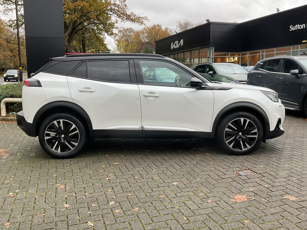 Peugeot 2008 1.2 Puretech Gt Premium Suv #4