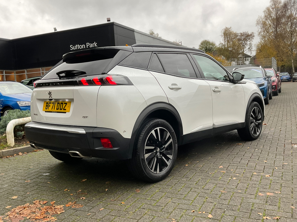 Peugeot 2008 1.2 Puretech Gt Premium Suv #6