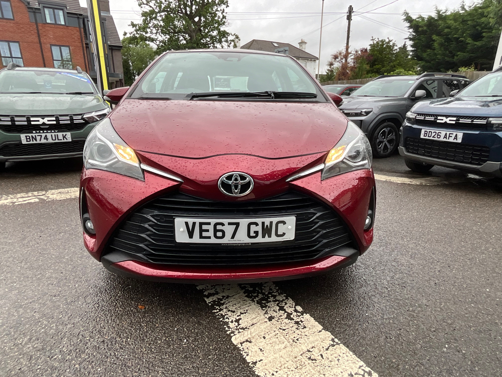 Toyota Yaris 1.5 Vvt-i Icon 110 Bhp Red #8