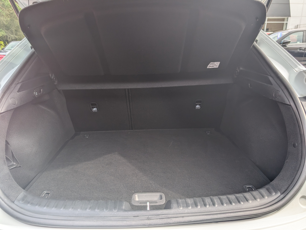 Kia Xceed 1.5 T Gdi Gt Line Suv #4