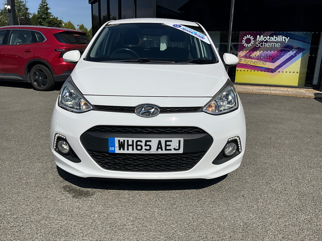 Hyundai I10 1.2 Premium Hatchback Euro 5 87 White #10