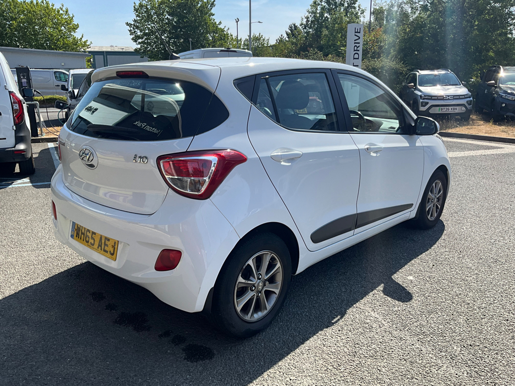 Hyundai I10 1.2 Premium Hatchback #6