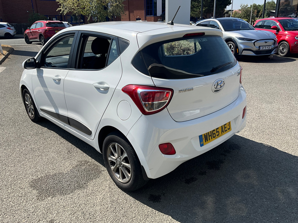 Hyundai I10 1.2 Premium Hatchback Euro 5 87 White #29