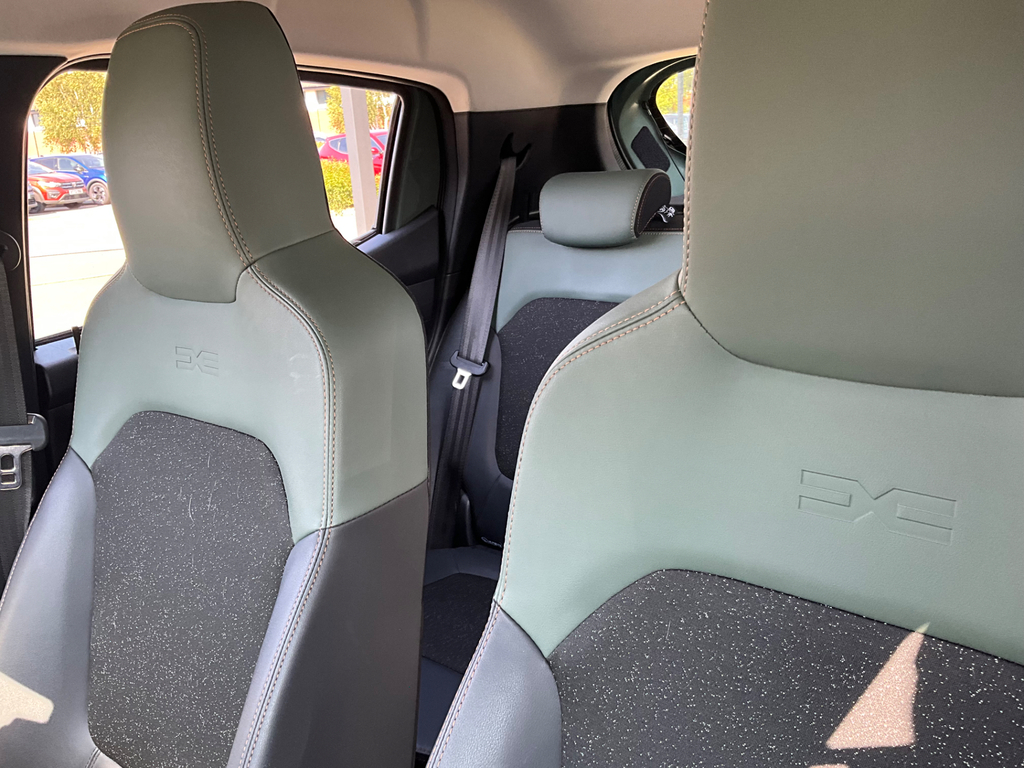 Dacia Spring 65 26.8Kwh Extreme Green #27