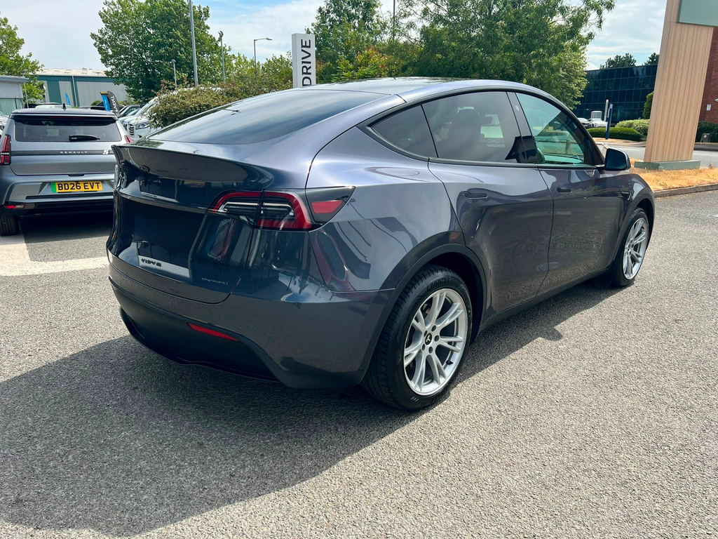 Tesla Model Y GJ72SGU #3