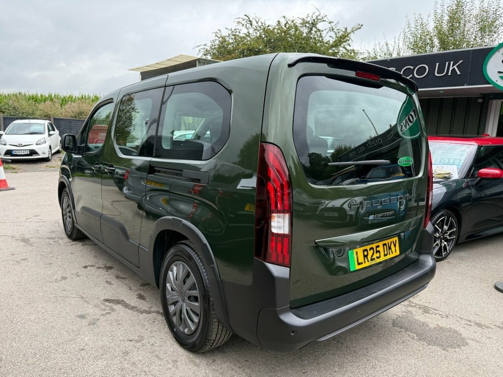 Peugeot e-Rifter Mpv Green #6