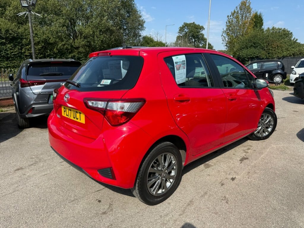 Toyota Yaris 1.5L Icon Tech Red #6