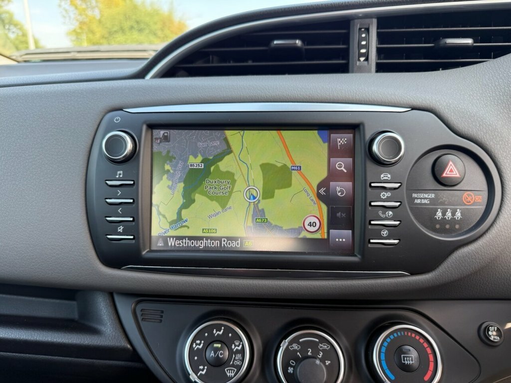 Toyota Yaris 1.5L Icon Tech Red #2