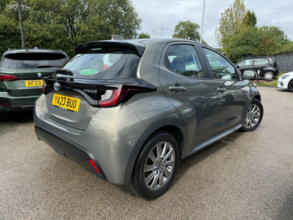 Toyota Yaris 1L Icon Brown #3