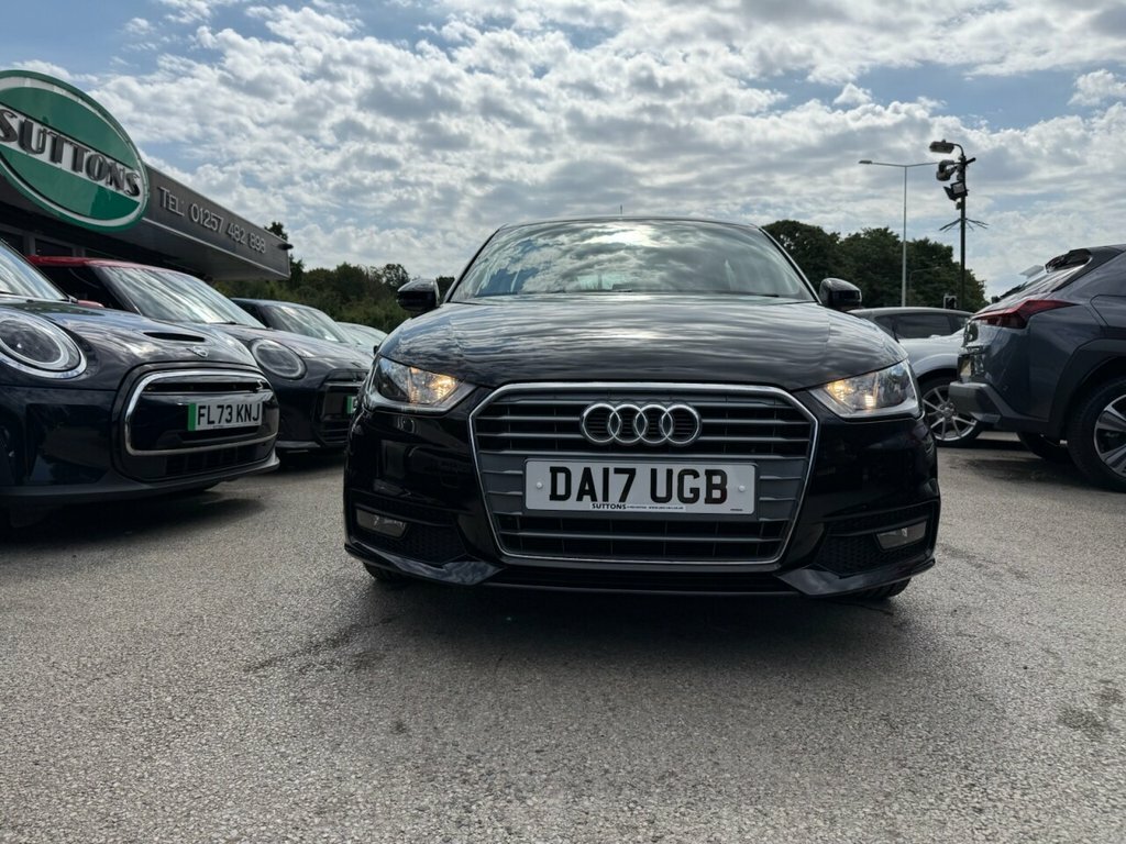 Audi A1 1L Sport DA17UGB Black #6