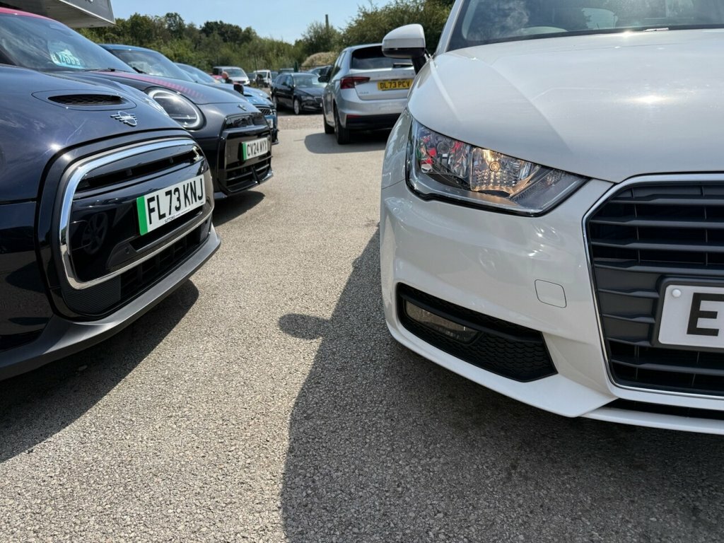 Audi A1 1L Sport White #6
