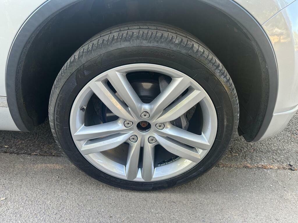 Volkswagen Touareg 3L R-line Grey #21