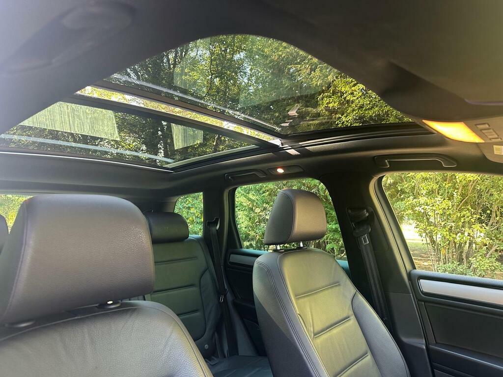 Volkswagen Touareg 3L R-line Grey #9