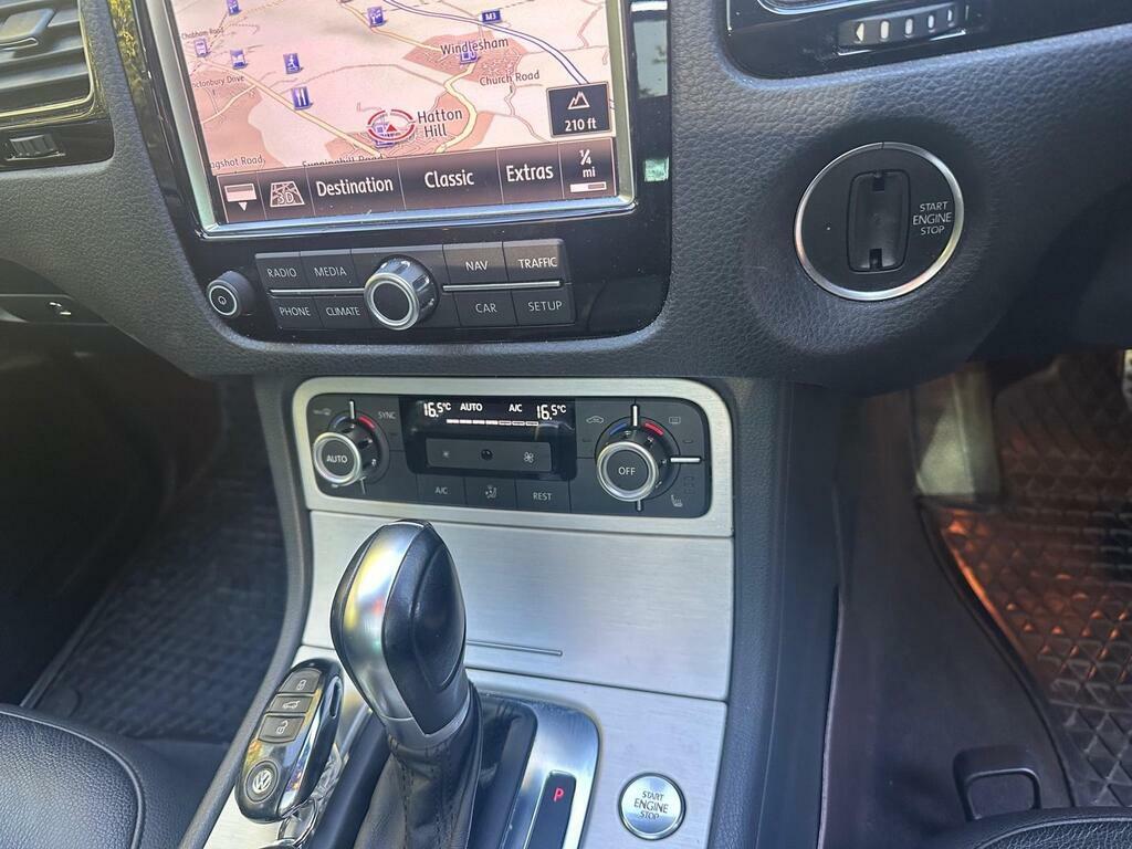 Volkswagen Touareg 3L R-line Grey #13