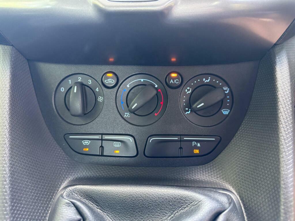 Ford Tourneo Connect Connect 1.5 Tdci Titanium Silver #61