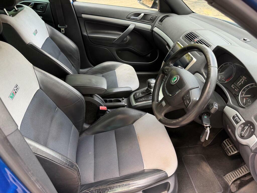 Skoda Octavia Hatchback 2.0 Tdi Elegance Dsg Euro 5 201161 Black #18