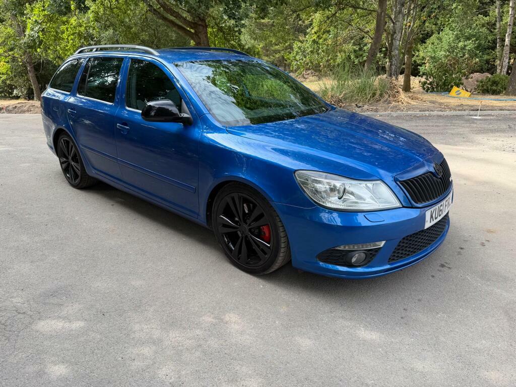 Skoda Octavia Hatchback 2.0 Tdi Elegance Dsg Euro 5 201161 Black #1